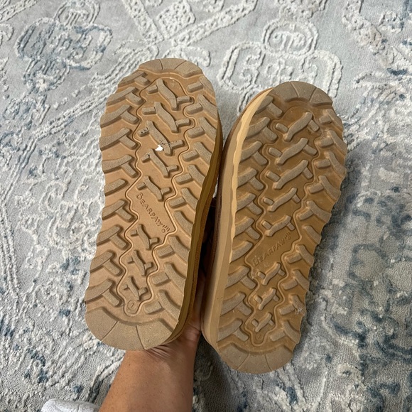 Bearpaw - Picture 2 of 3